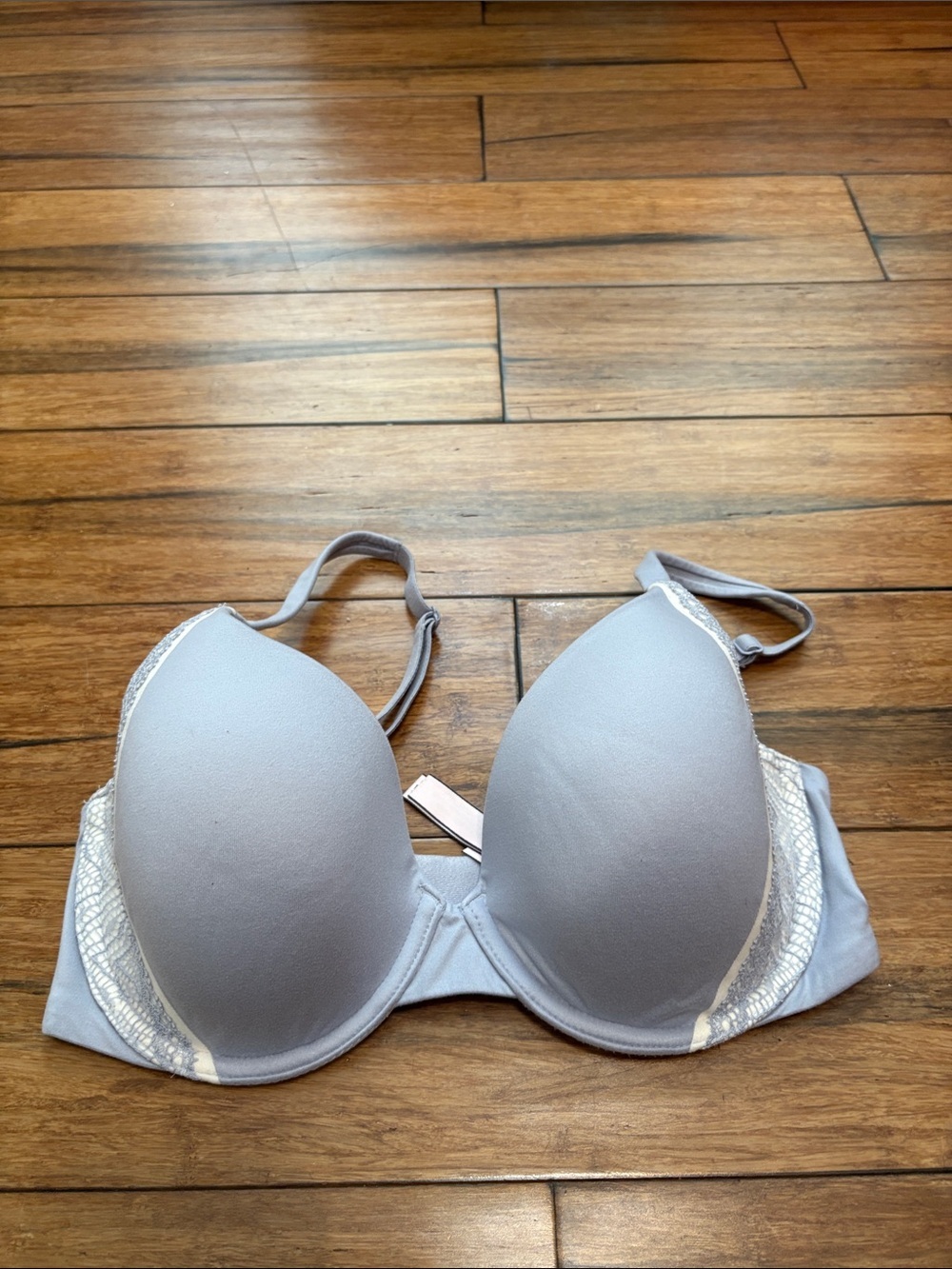 Victoria's Secret Lined Perfect Coverage Bra 32DD Light Blue Lace Trim